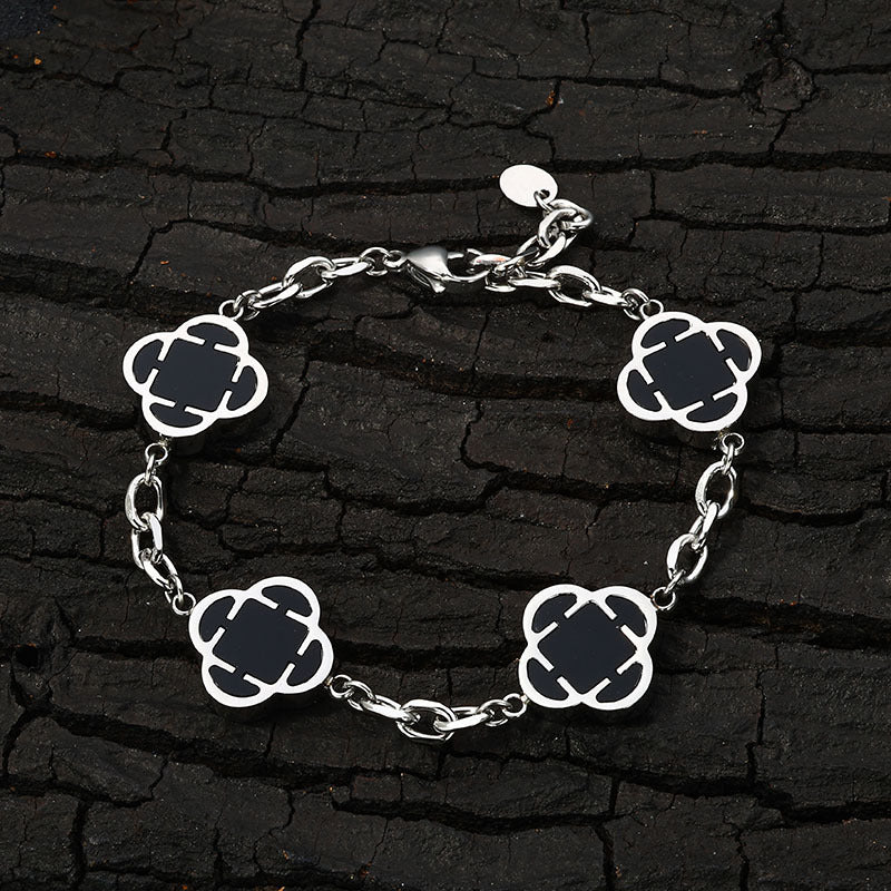 Stainless steel clover bracelet