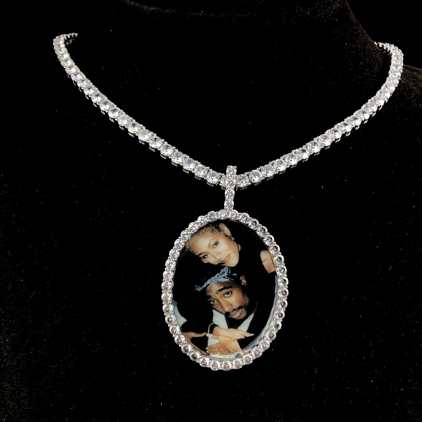 3D Oval Custom Picture Pendant