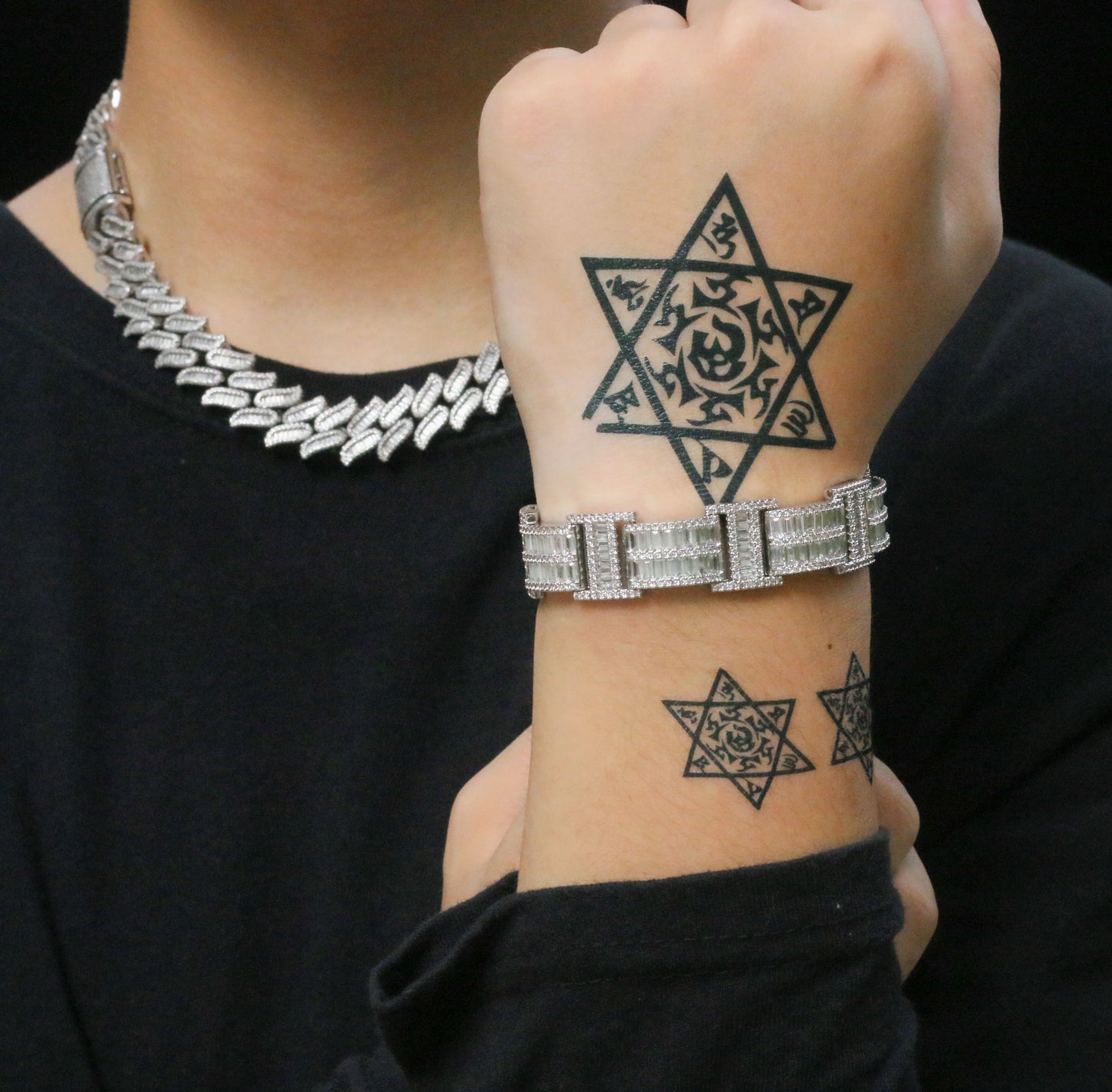 Diamond Buckle Link Bracelet