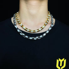 Load image into Gallery viewer, 10mm Iced Triangle Chain
