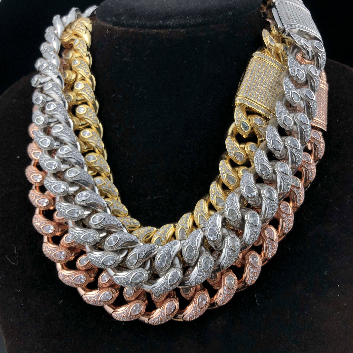 19mm Diamond Bandana Cuban chain