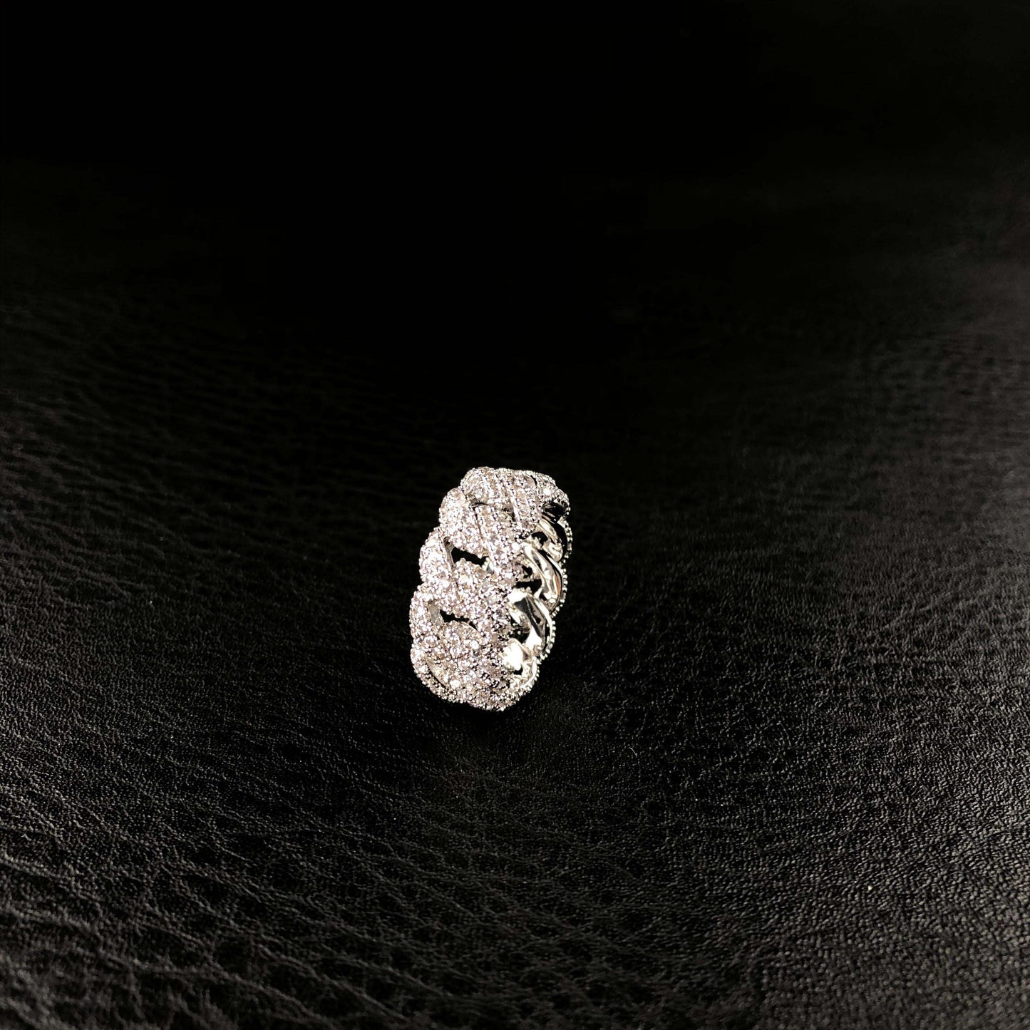 Cuban ring