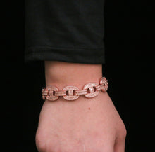 Load image into Gallery viewer, 15mm Baguette Mariner Bracelet
