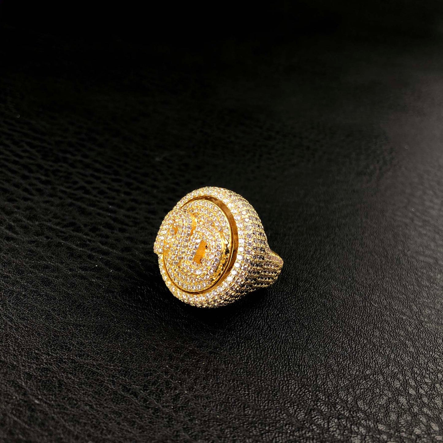 Custom ring